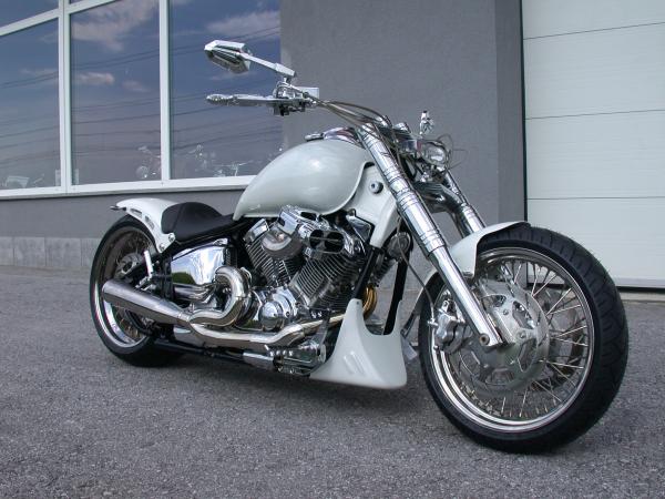 Yamaha XVS 1100 Drag Star White